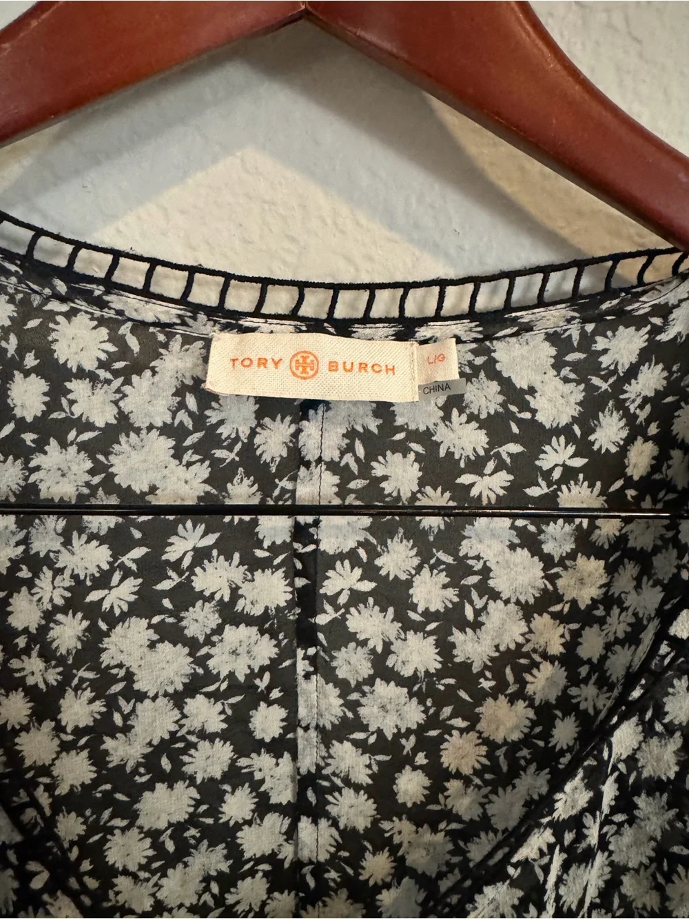 Tory Burch Black and White Floral V-Neck Swim Coverup L